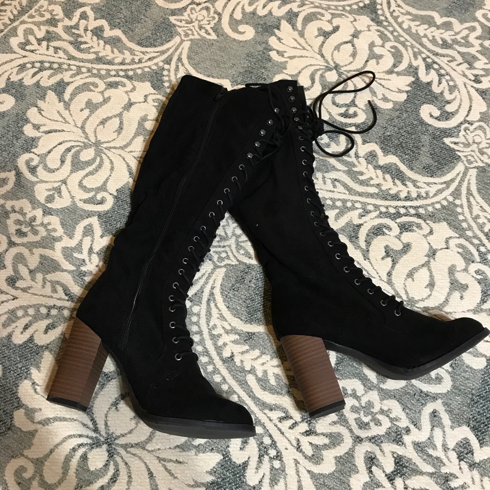 Blocked knee high heels size 7, tied up